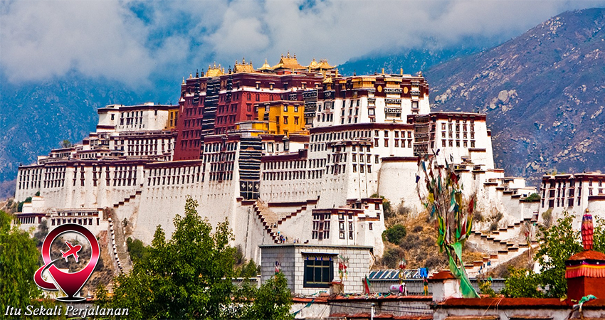 Arsitektur Tibet: Keunikan Bangunan di Dataran Tinggi