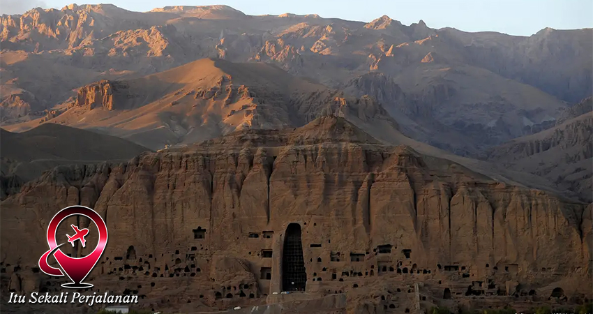 Pengalaman Bersepeda Menantang di Pegunungan Bamyan